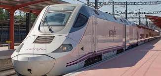 El primer d�a de servicio, el AVE a Galicia registr� casi 5.000 viajeros